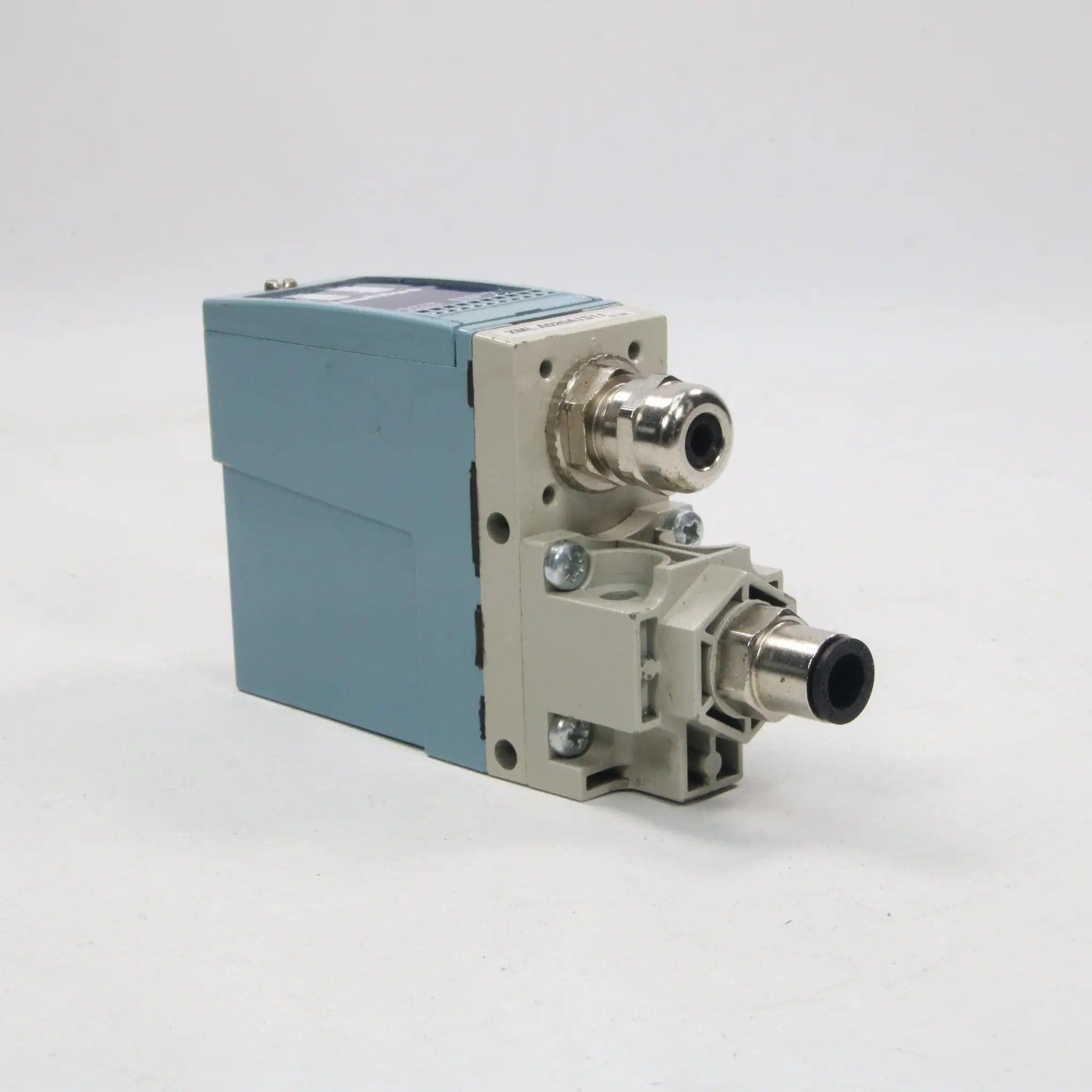 Telemecanique XML A020A1S11 Nautilus Pressure Switch
