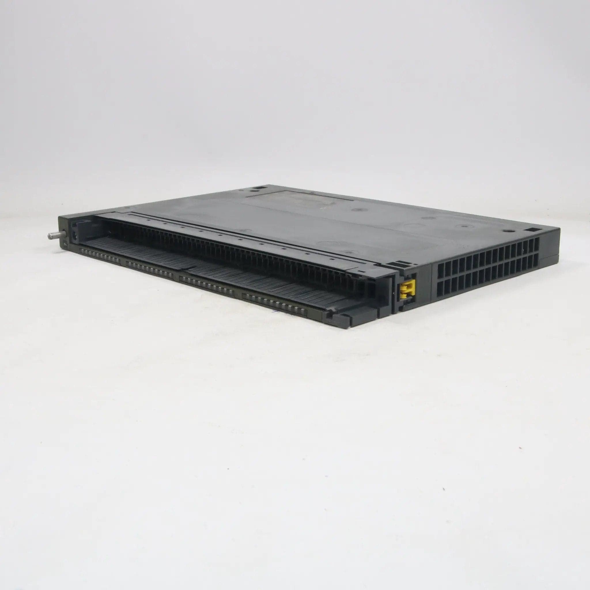 Siemens 6ES7 422-1BL00-0AA0 Digital Output Module