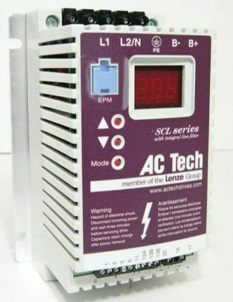 SCL VFD Drive, 0.5 HP, 200–240 VAC 1‑Phase In, 240 VAC 3‑Phase Out, 2.4 A, IP20
