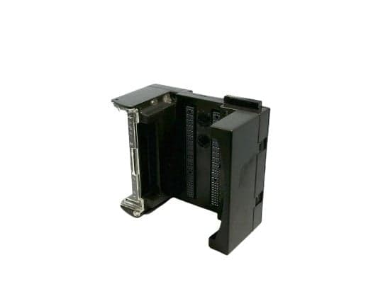 IC200CHS002 VersaMax box‑style I/O carrier, 36 terminals