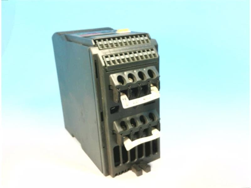 MICROMASTER VECTOR MMV12 drive, 1AC 208–240 V, Class A filter