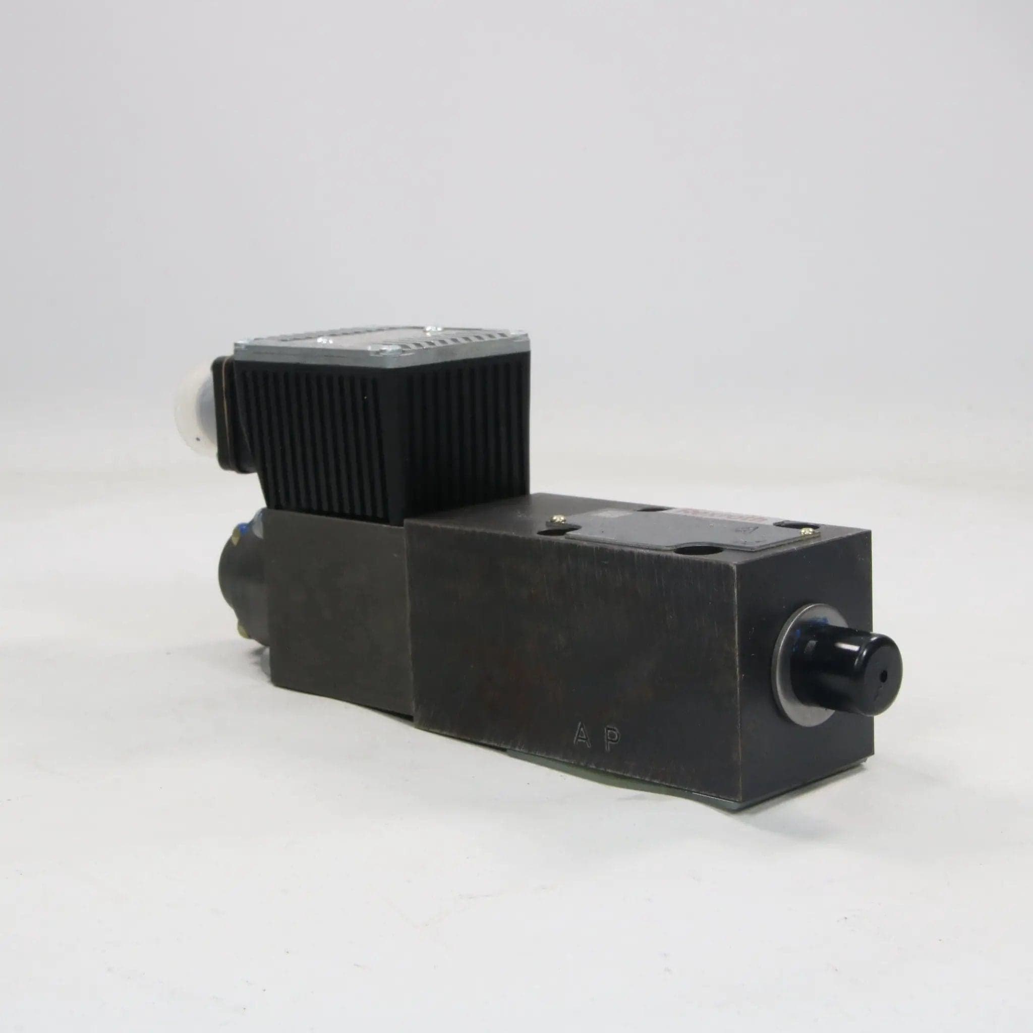 Rexroth Directional Valve MNR: R900972193