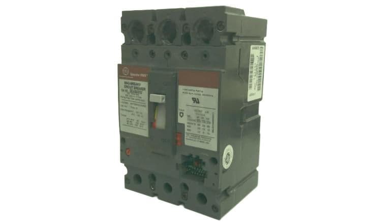 Spectra SELA molded-case breaker, 3-pole, 150A, 600V AC, E-frame