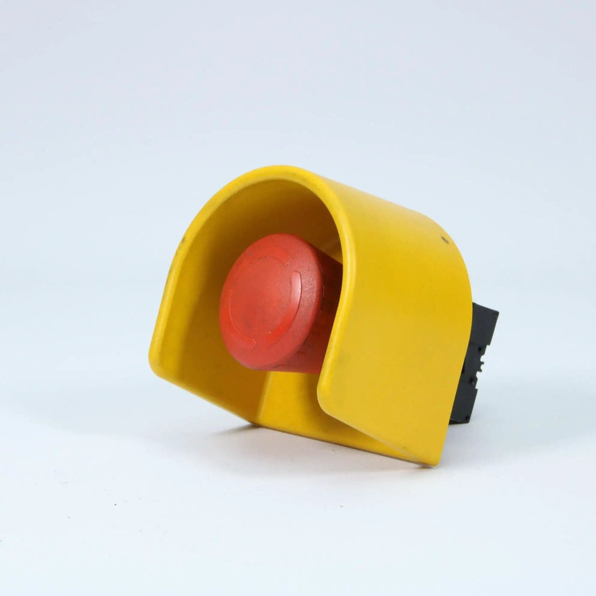 Siemens 3SB3400-0C 2xNC EMERGENCY STOP