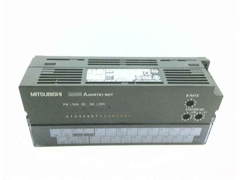 CC-Link remote I/O unit, 8 in / 8 transistor out, terminal block, 24 V DC